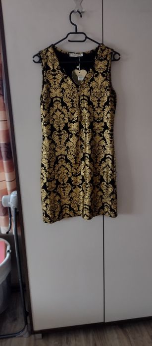 Sukienka nowa z metką