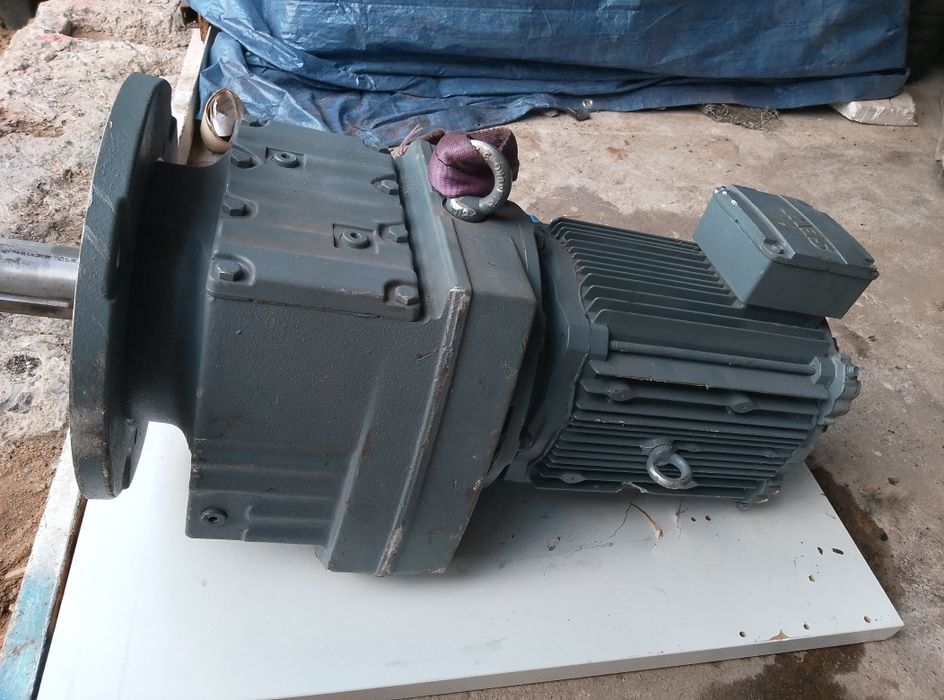 Motoreduktor Przekładnia SEW 4kW 23 obtoty