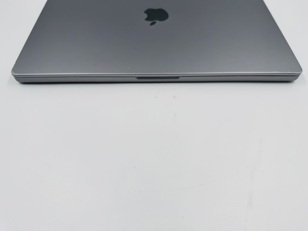 Macbook Pro 16 2021 M1 Max 64GB RAM 1TB SSD IL5820