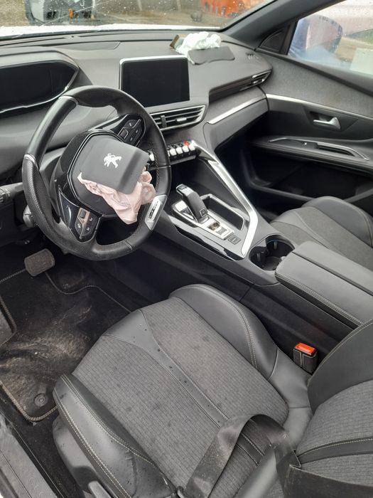 5008 GT-LINE 2020 ROK 7 osób 1.2 130KM 55 tys km LED,NAVI ALU 18 ca