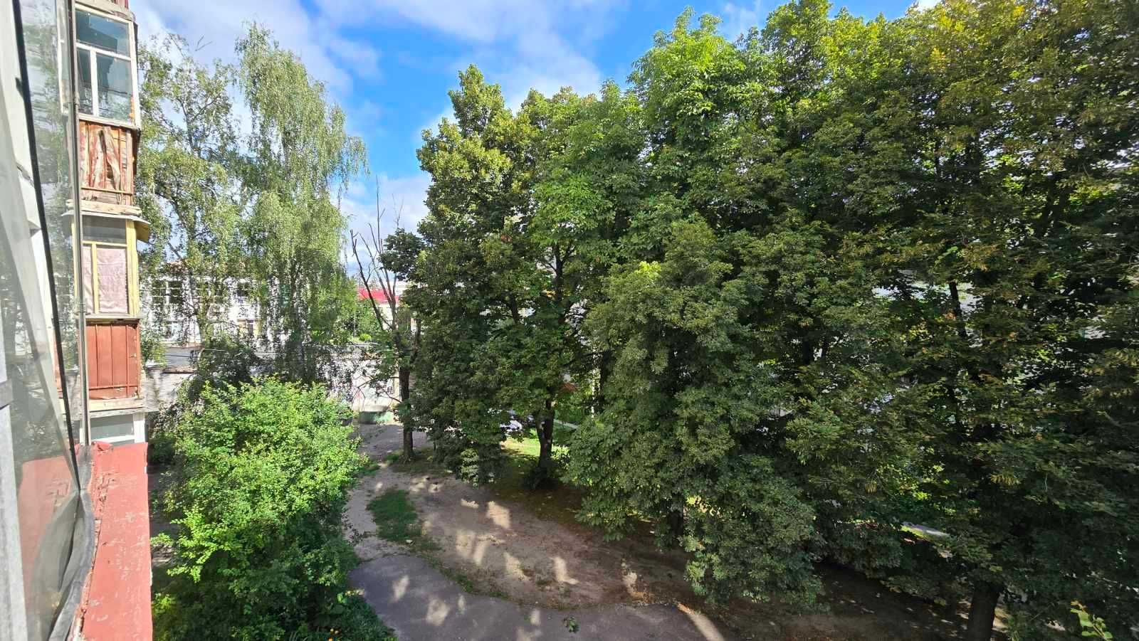Продам 3-кімнатну квартиру вул. Преображенська