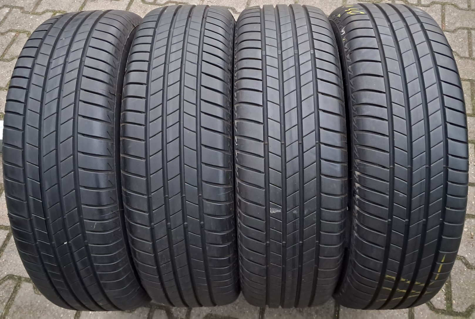 215/65r17 99V Bridgestone Turanza T005