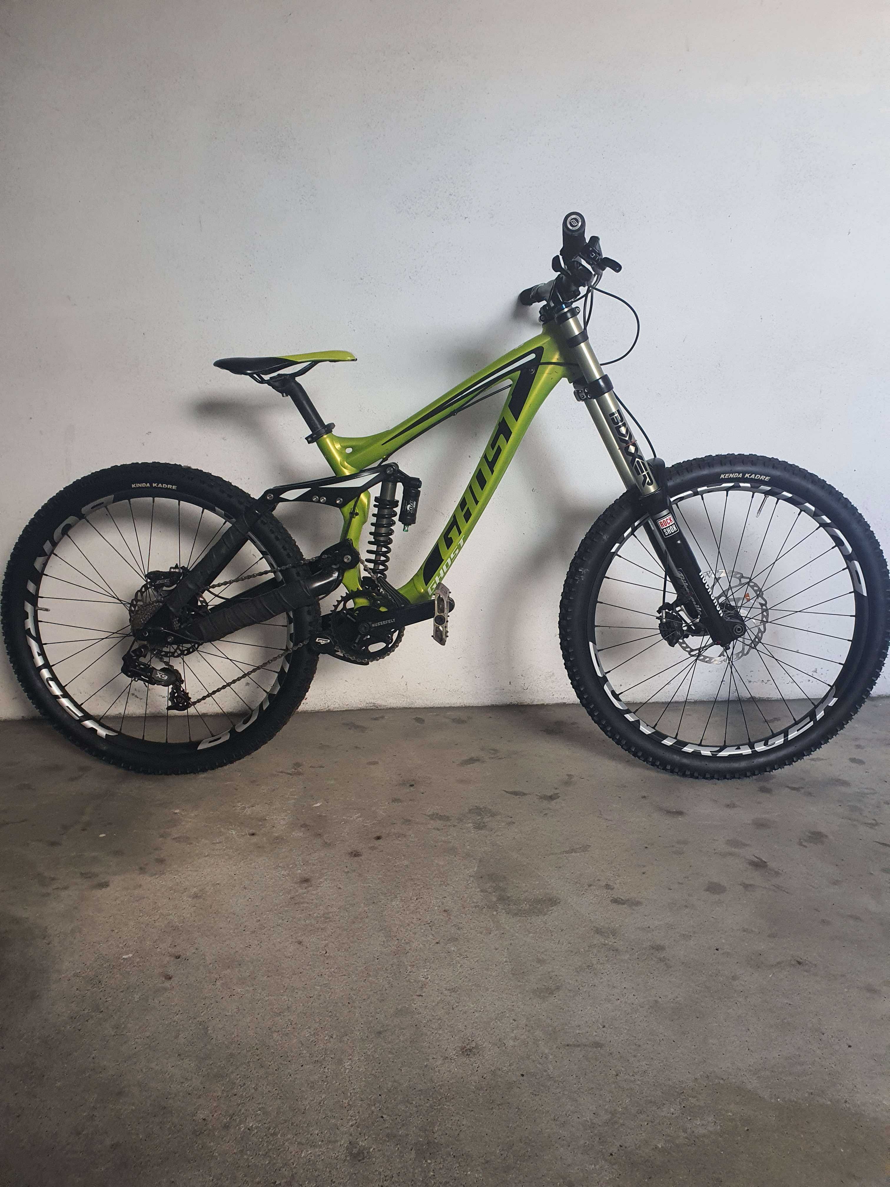 GHOST DH 7 (2016) - Tamanho S - Bicicleta Downhill