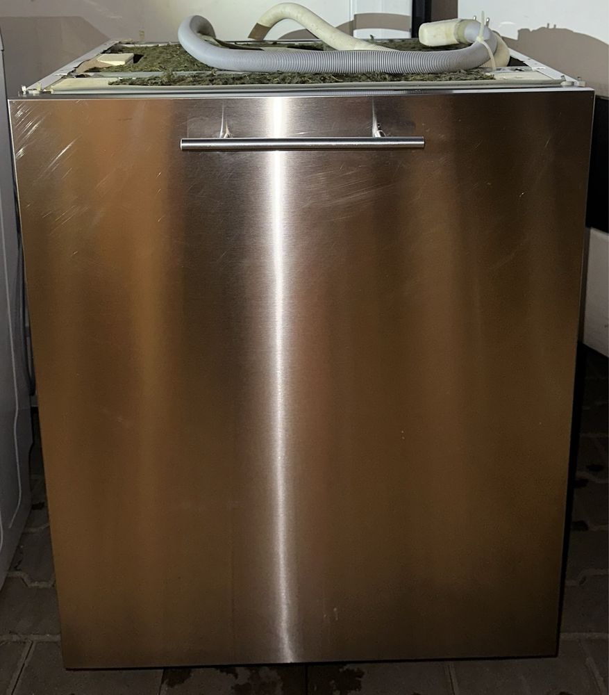Zmywarka pod zabudowe 60 Amica z frontem