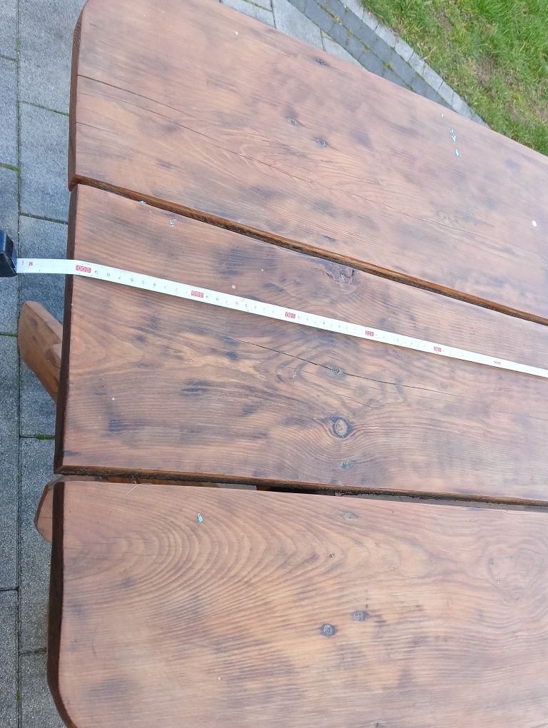 Stół i ławki  ogrodowe