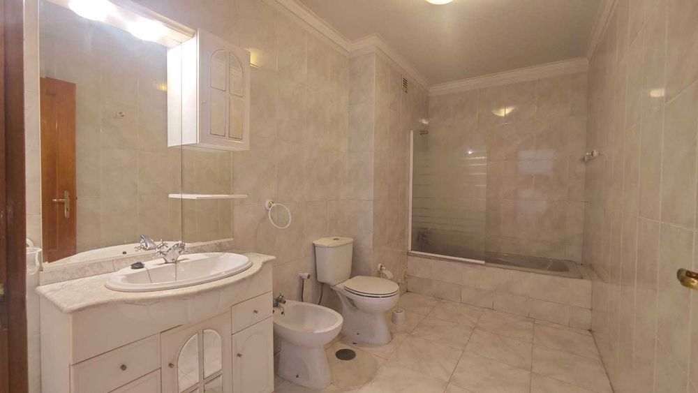 Arrenda-se  apartamento t1