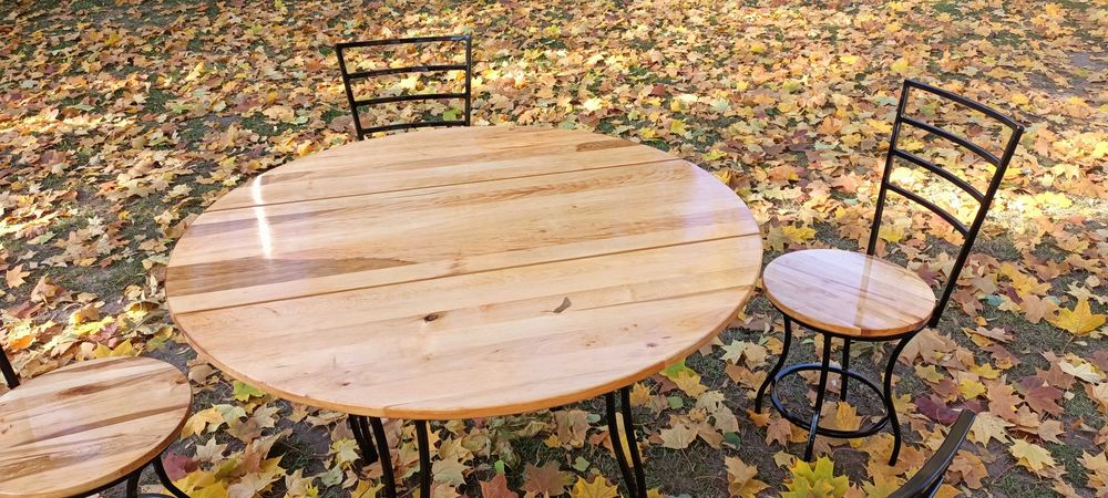Okrągły stół ogrodowy