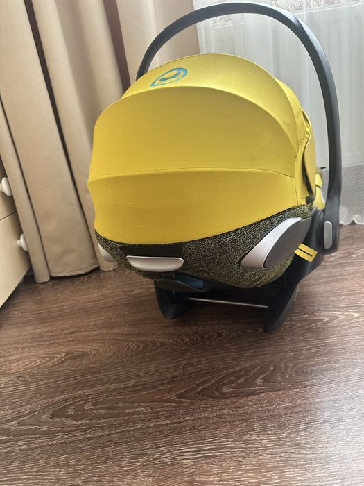 Продам автокрісло Cybex Cloud z