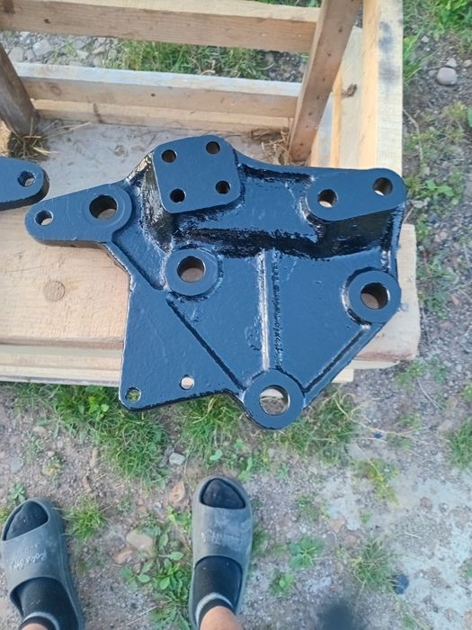 Кронштейни навіски для трактора Т-25.