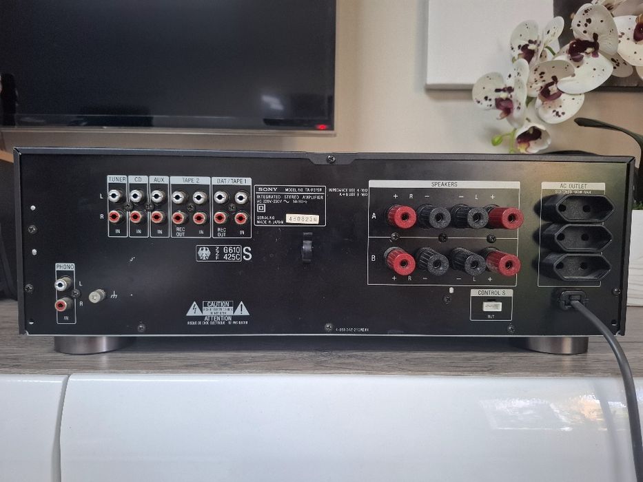 Wzmacniacza stereo Sony TA-F519R idealny. Made in Japan.