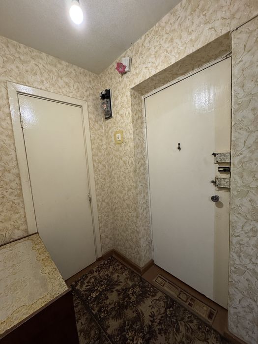 Продам 1 кімн. квартиру в місті Кременчук