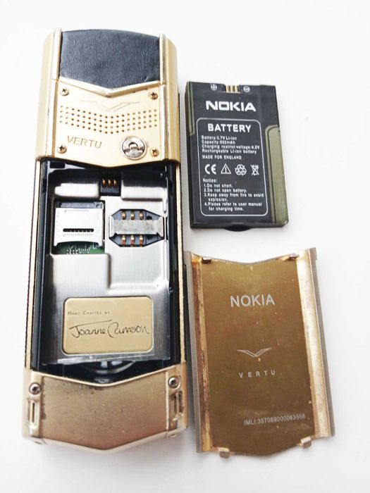 VERTU Signature  Yellow Gold телефон + оригінальна коробка