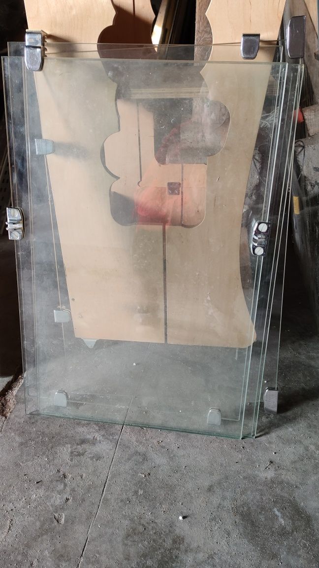 Półki ze szkła hartowanego 60x80