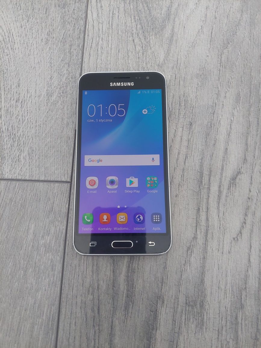 Sprawny Telefon Samsung Galaxy J3 6