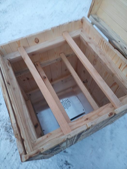 Wędzarnia elektryczna z termostatem,termoobiegiem i wytwornicą dymu