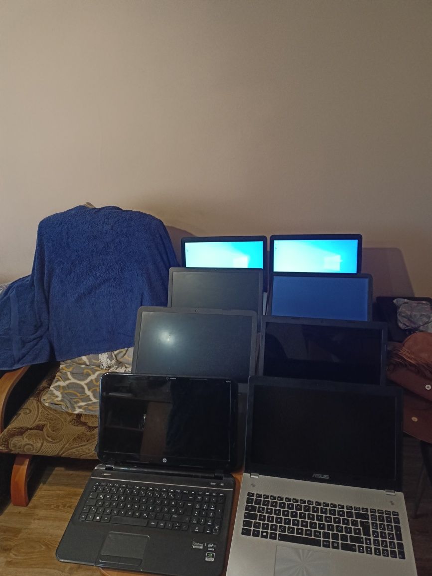 Laptop na sprzedaż