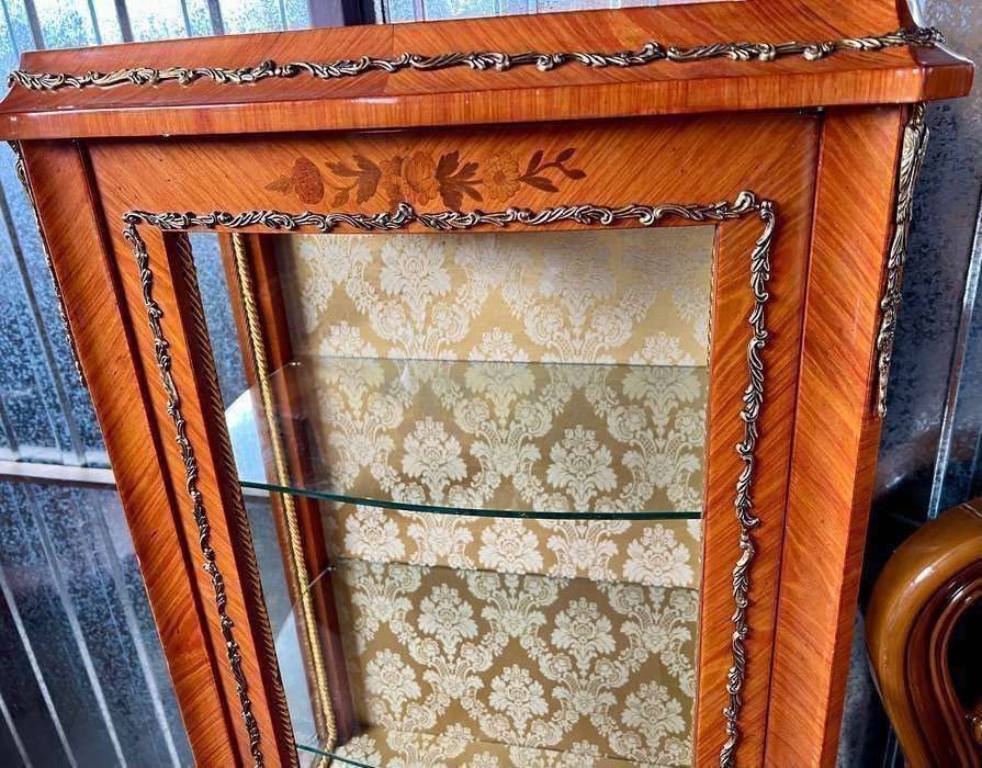 Włoska  oryginalna intarsjowana witryna