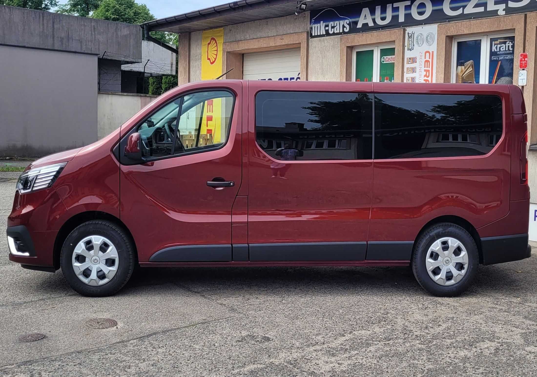 Wynajem bus busy 9-os Renault Trafic LONG 2.0dCi Wypożyczalnia MK-CARS