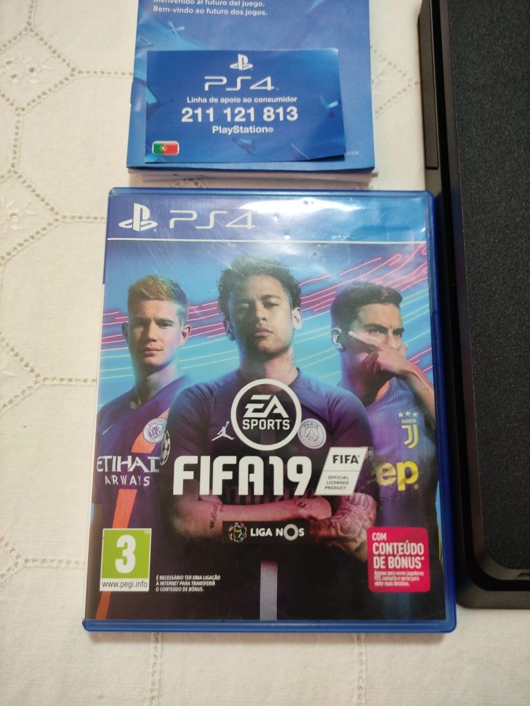 Ps4 c/ oferta 2 comandos+1 jogo