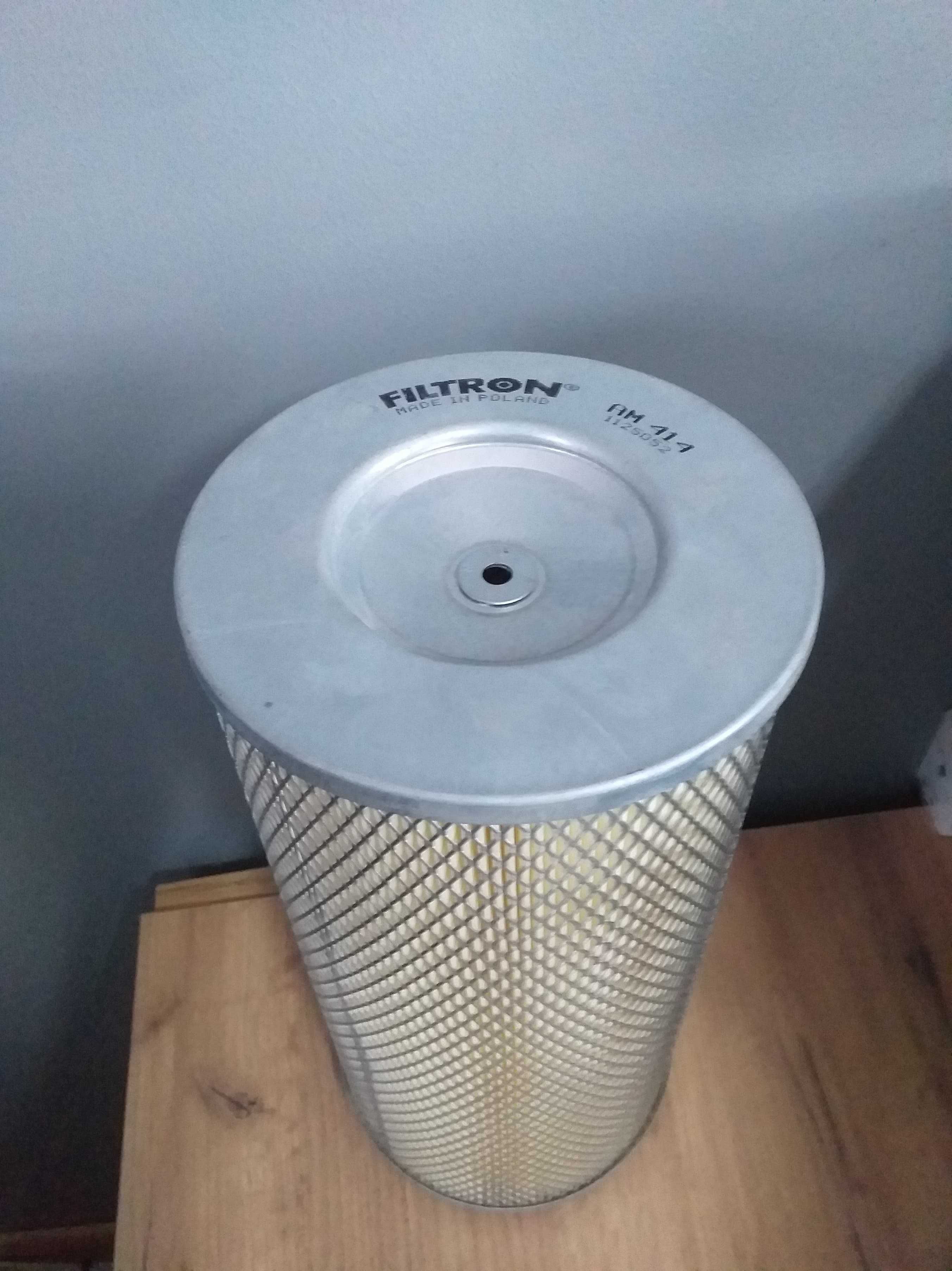 Filtr powietrza AM414
