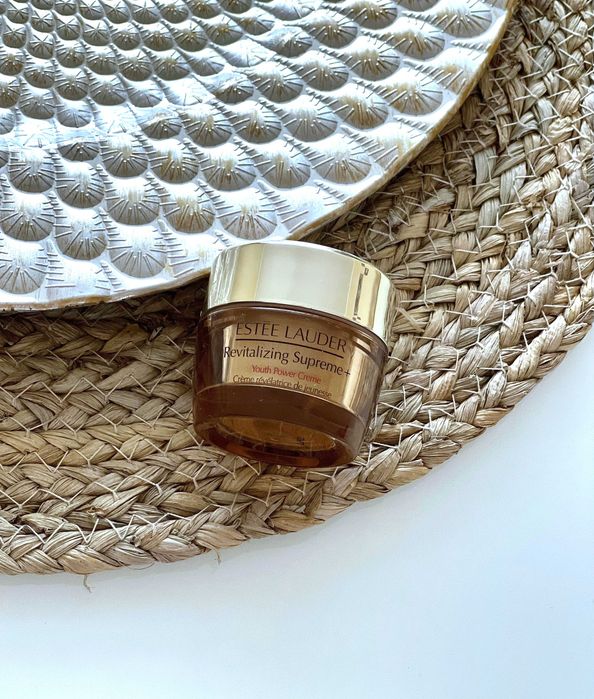 Омолоджувальний крем Estee Lauder Revitalizing Supreme Youth. США