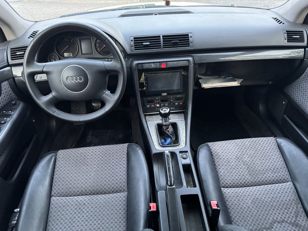 AUDI A4  1.9 TDI 130 CAVALOS
