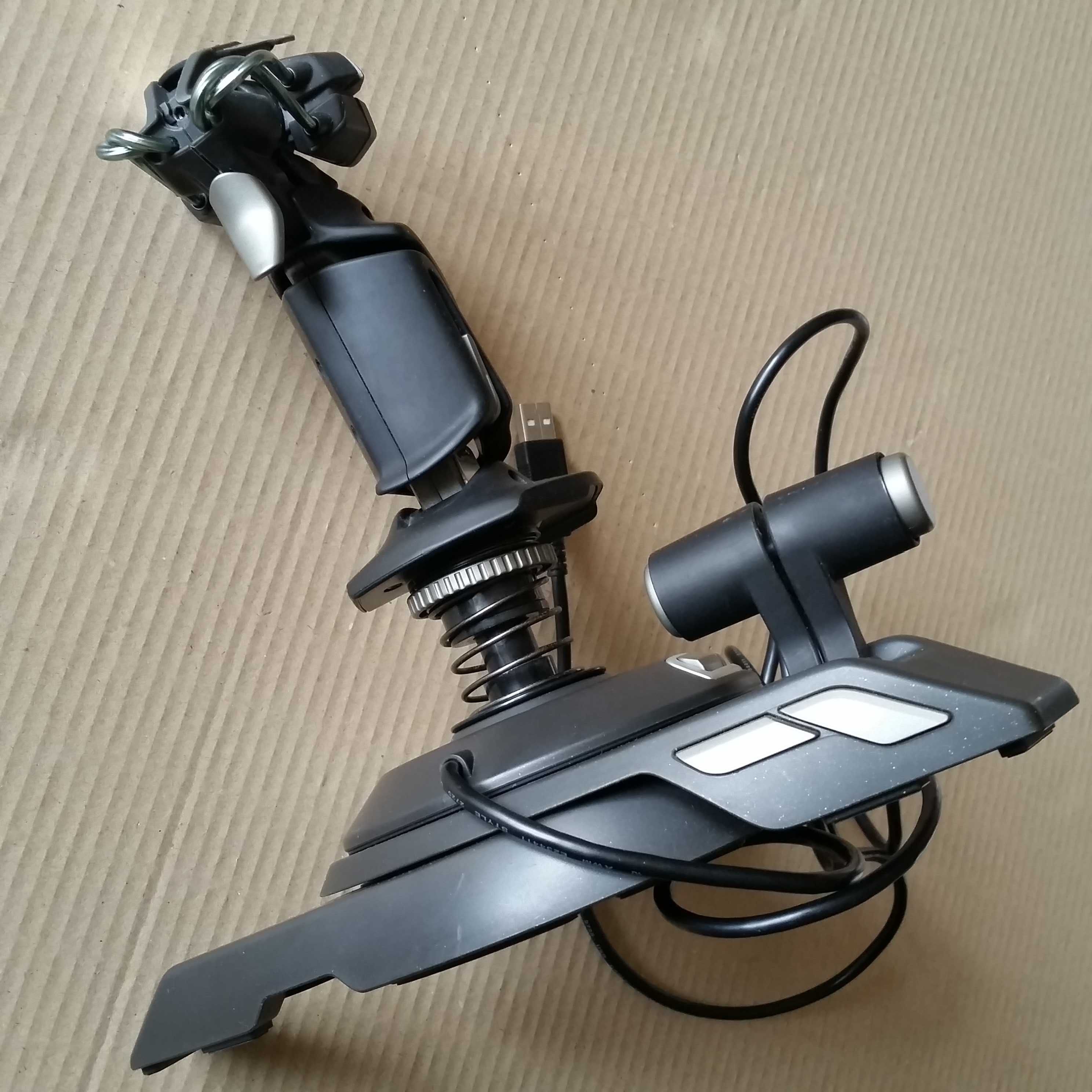 Mad Catz F.L.Y. 5 Flight Stick