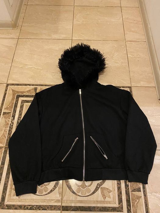 Зіп худі з мєховим капюшоном чорне аляска куртка opium y2k fur hoodie