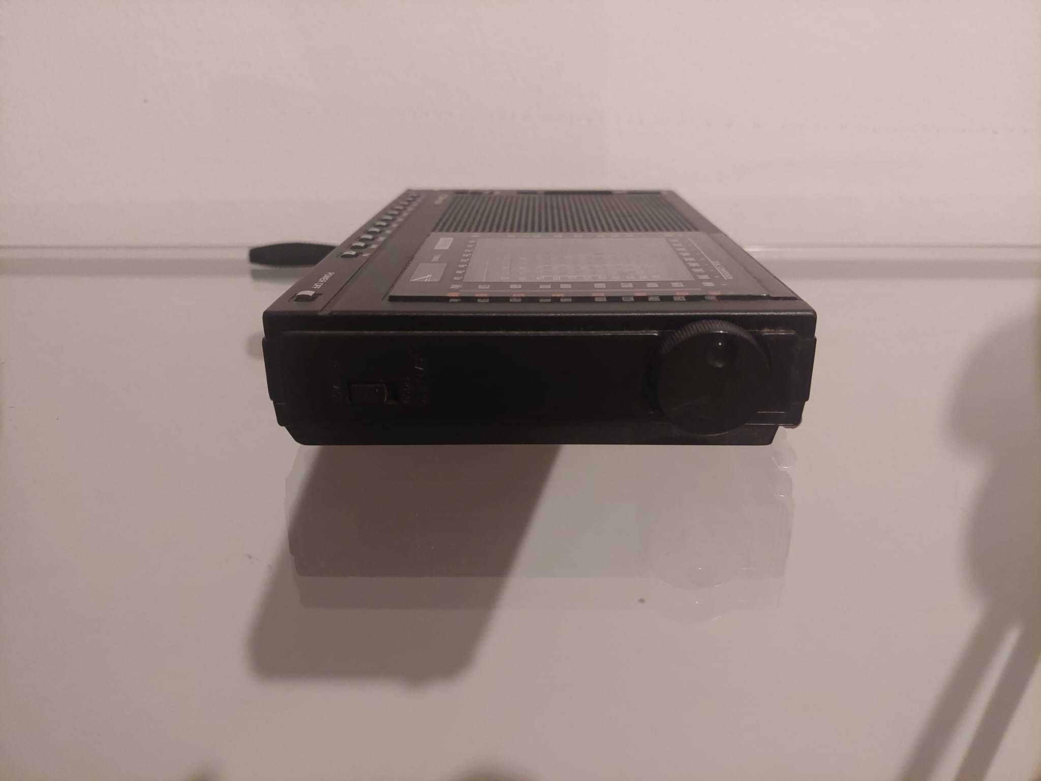 Rádio Toshiba RP-F1L