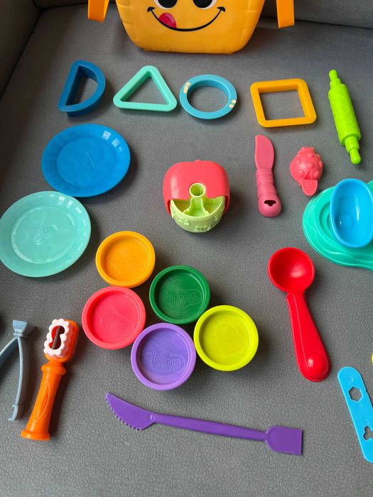 Play-Doh 2 Zestawy Piknik + Fabryka Lodów Akcesoria + 5 Tub Ciastoliny