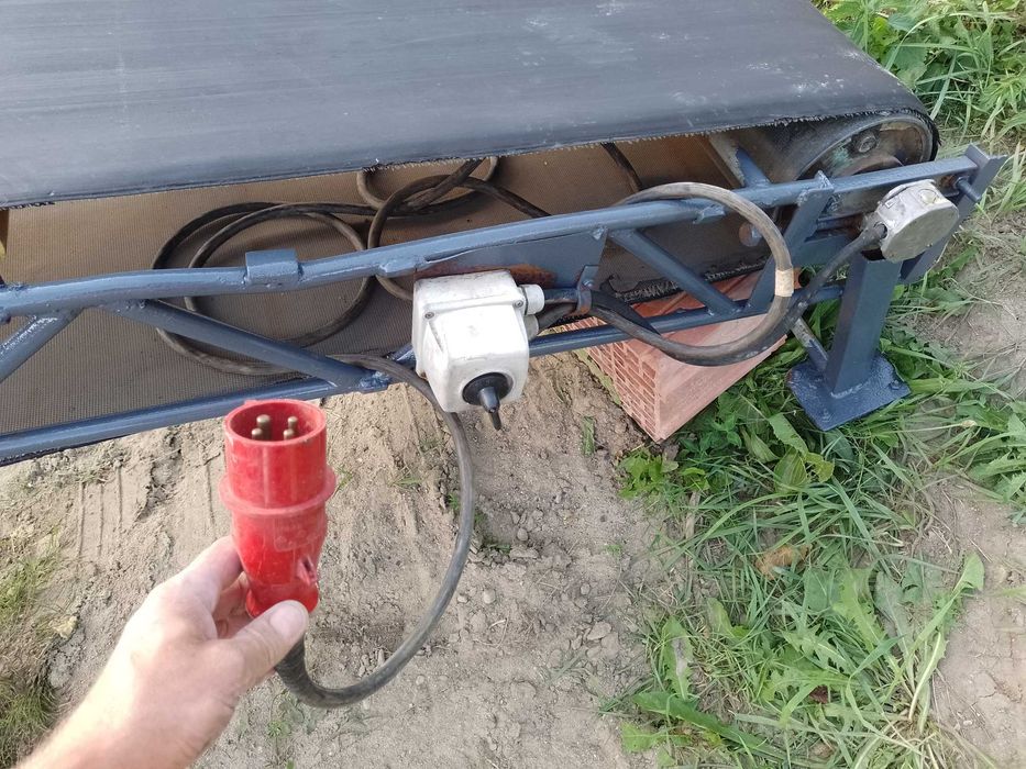 Taśmociąg przenośnik sortownik tasmowy taśma rolkowy Podajnik