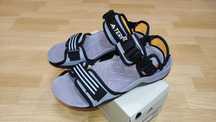 Продам трек-сандалі -Adidas -43(EUR) наш -42 . Нові . Орігінал .