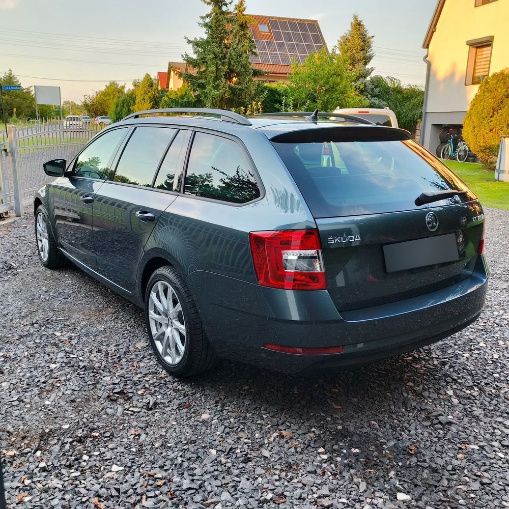 Skoda Octavia Skoda Octavia III Lift 2.0TDI 2020 Magnetic Grey Navi Alu Hak IDEALNA
