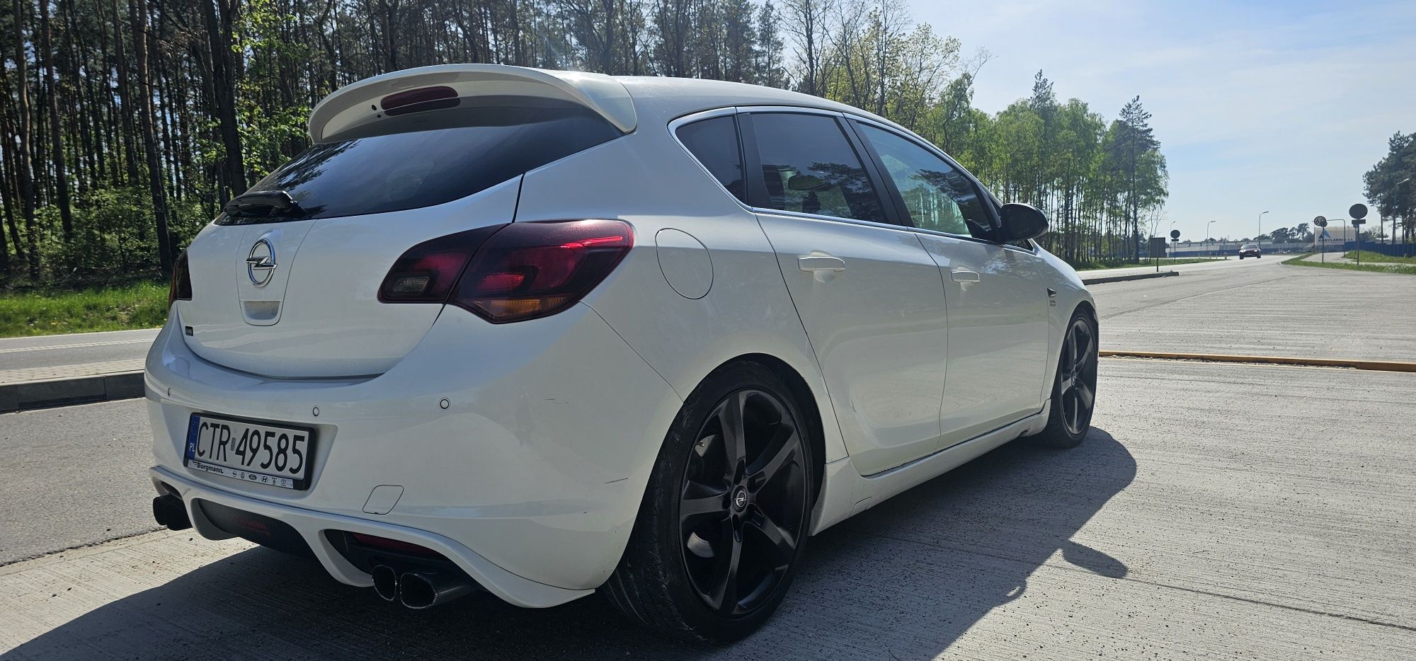 Skup aut Bydgoszcz Auto Toruń wszystkich samochodów osobowych Opel Ast