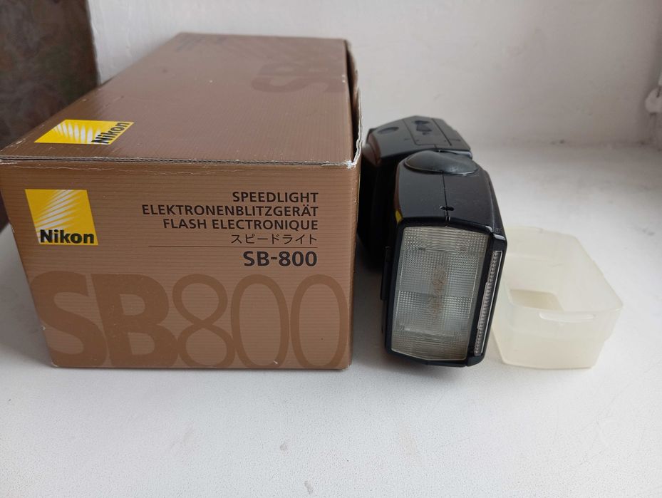 Продам фотоспалах Nikon SB-800