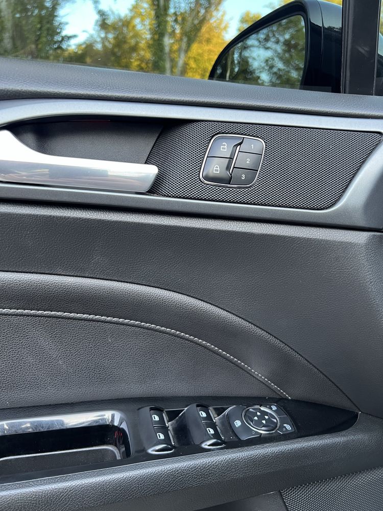 Ford Fusion TITANIUM 2013г