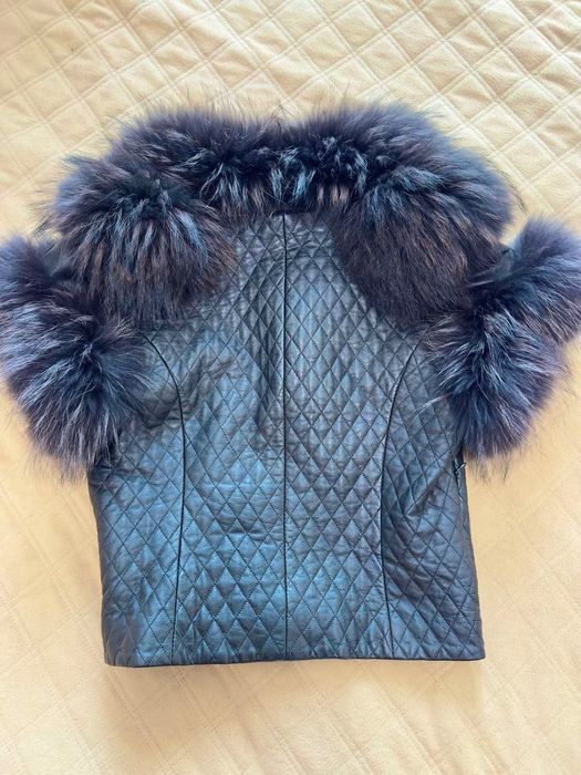 Продам жилетку кожаную с мехом норки