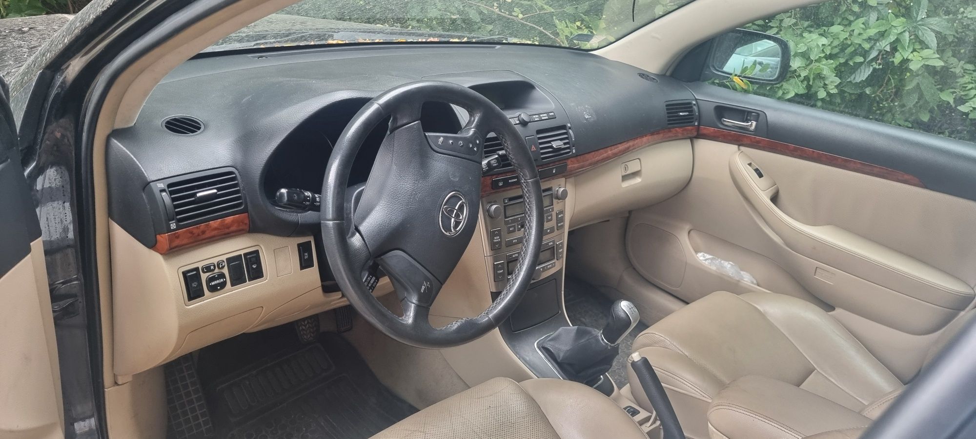 Toyota Avensis T25 lift silnik 1AZ-FSE  209 lampa błotnik drzwi klapa