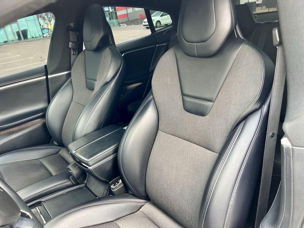 Tesla Model S 75d 2017