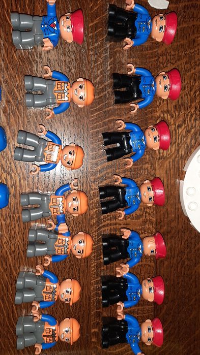 Każda figurka 3 zł sztuka lego duplo