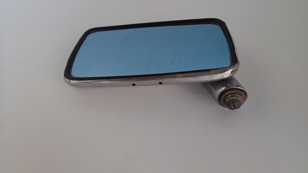 Espelho antigo de carro