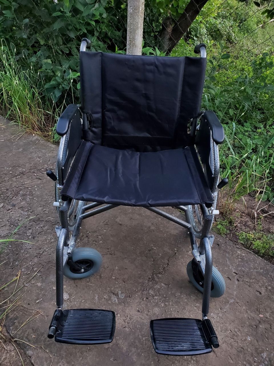 Инвалидная коляска в отличном состоянии