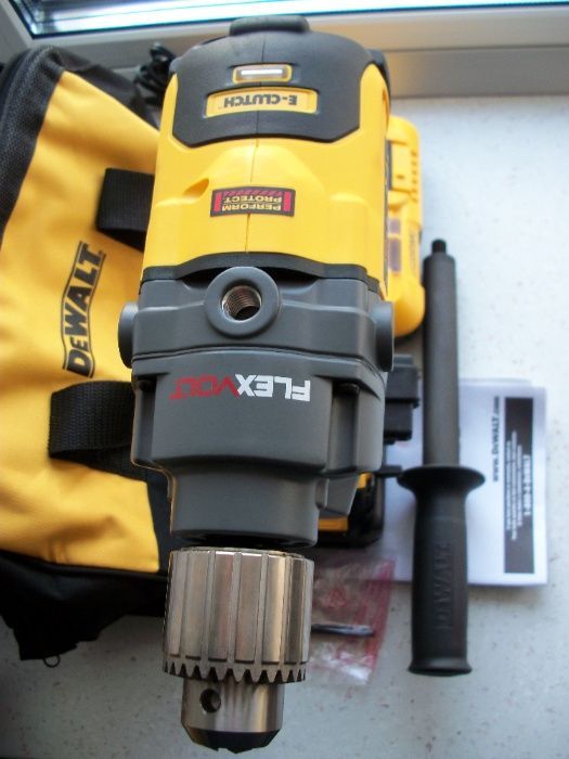 Бесщеточная дрель миксер DEWALT DCD130B тушка