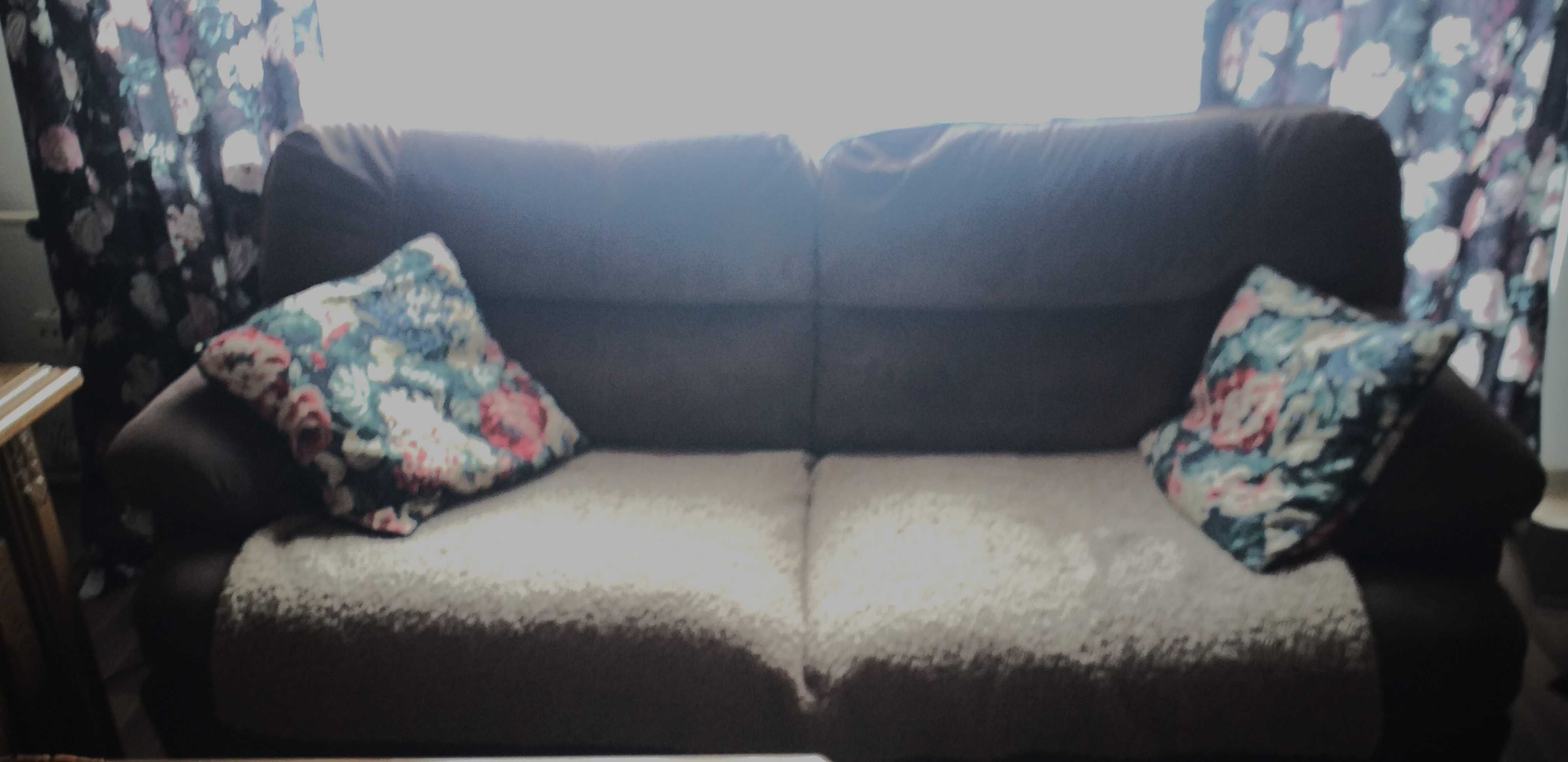 Sofa rozkladana z mozliwoscia spania + dwa fotele