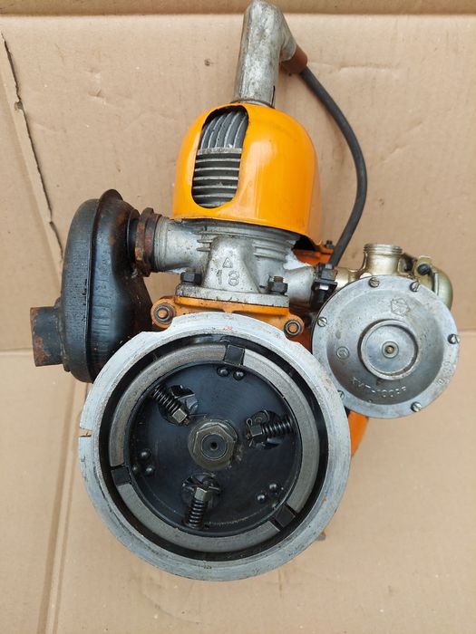 Двигатель бензопила Дружба новый 1989г