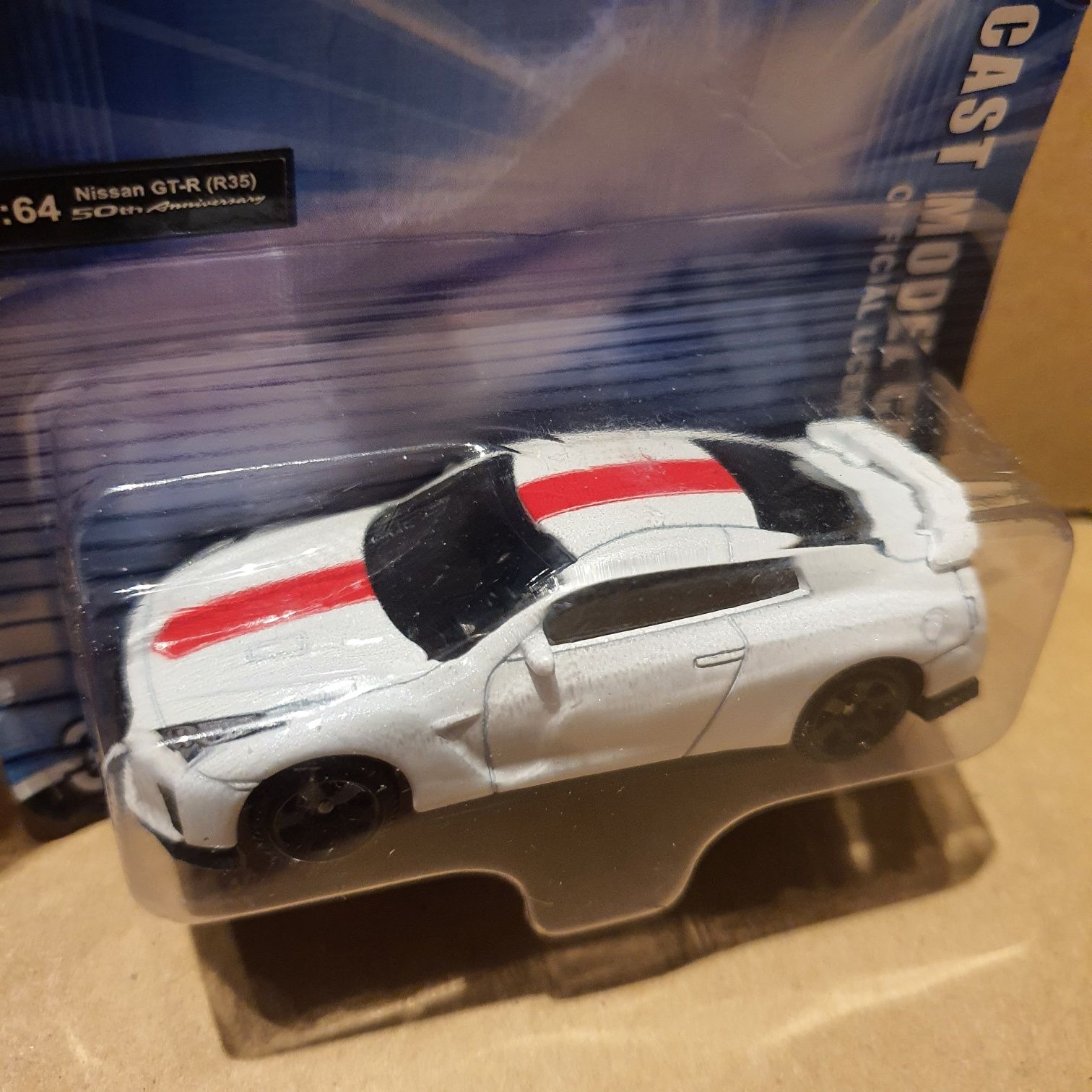 Nissan GT-R - Miniatura