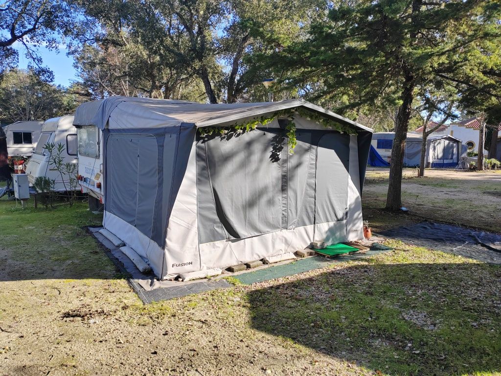 Caravana em Orbitur Montargil