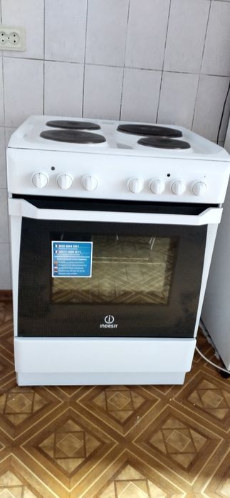 Електроплита Indesit