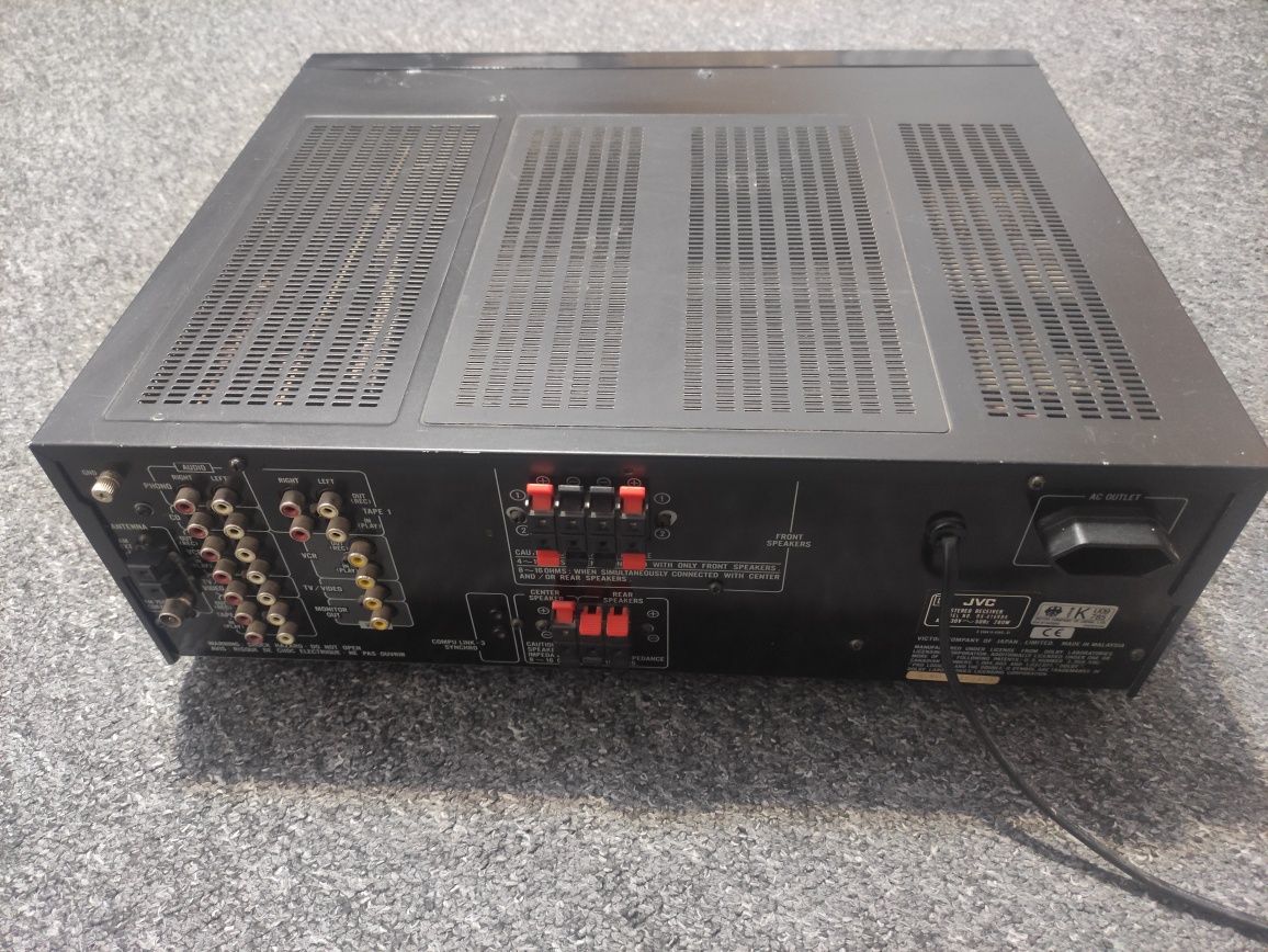 Amplituner JVC RX-616R w dobrym stanie