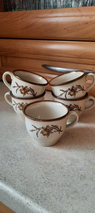 5 filiżanek Pruszków PRL